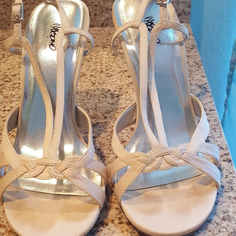 Sandal